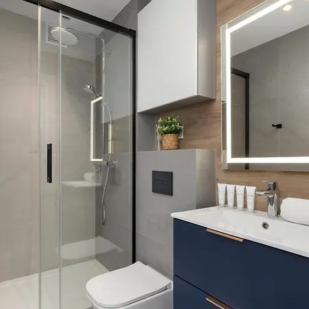 Appartamento Jasne Studio Z Klimatyzacja Krakow Rostworowskiego 9 By Heyrent Cracovia
