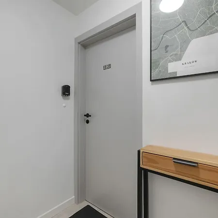 Jasne Studio Z Klimatyzacja Krakow Rostworowskiego 9 By Heyrent Cracovia
